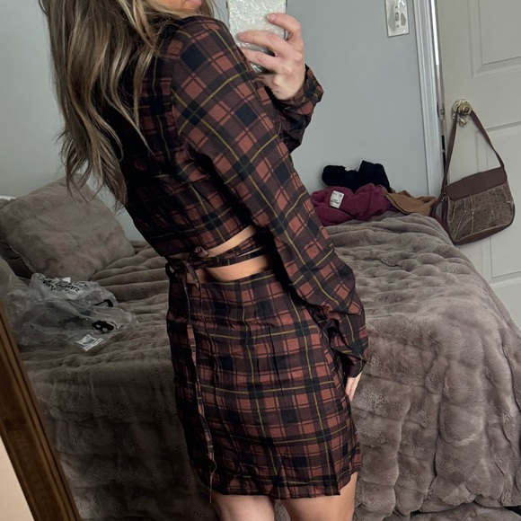 NWT matching set Heartbreak wrap front cropped blazer tie waist mini skirt - Picture 3 of 7